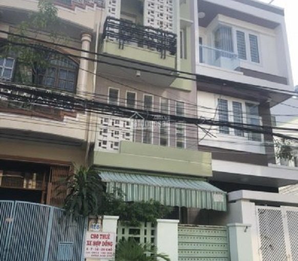 Bán nhà 2 mặt tiền đường Mê Linh gần biển Nha Trang , 90m2