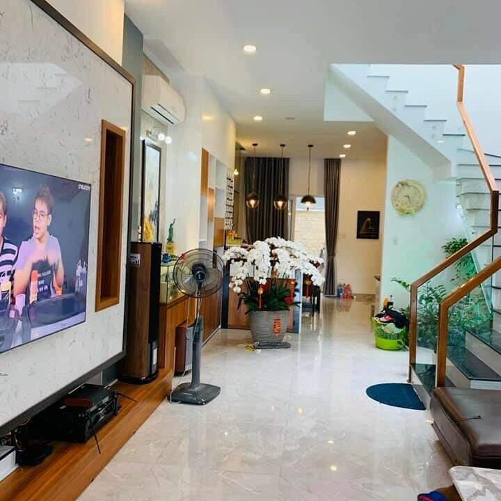 Bán nhà xã Vĩnh Thái Nha Trang