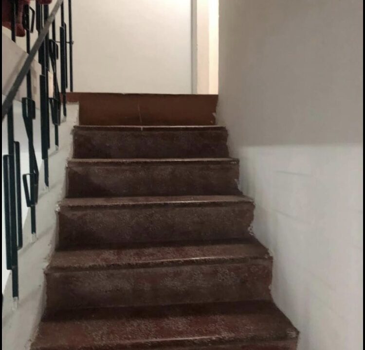 Bán nhà mặt tiền đường 2/4 Nha Trang
