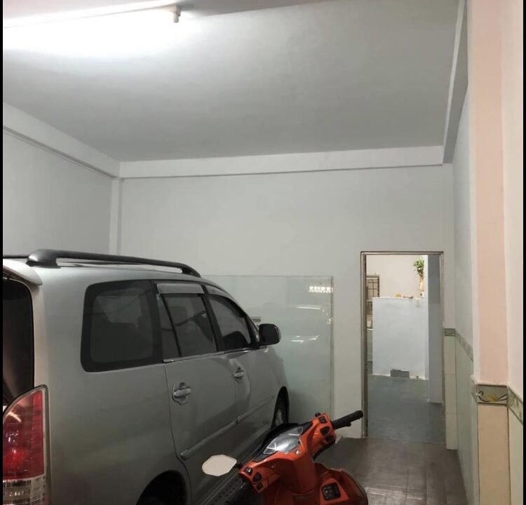 Bán nhà mặt tiền đường 2/4 Nha Trang