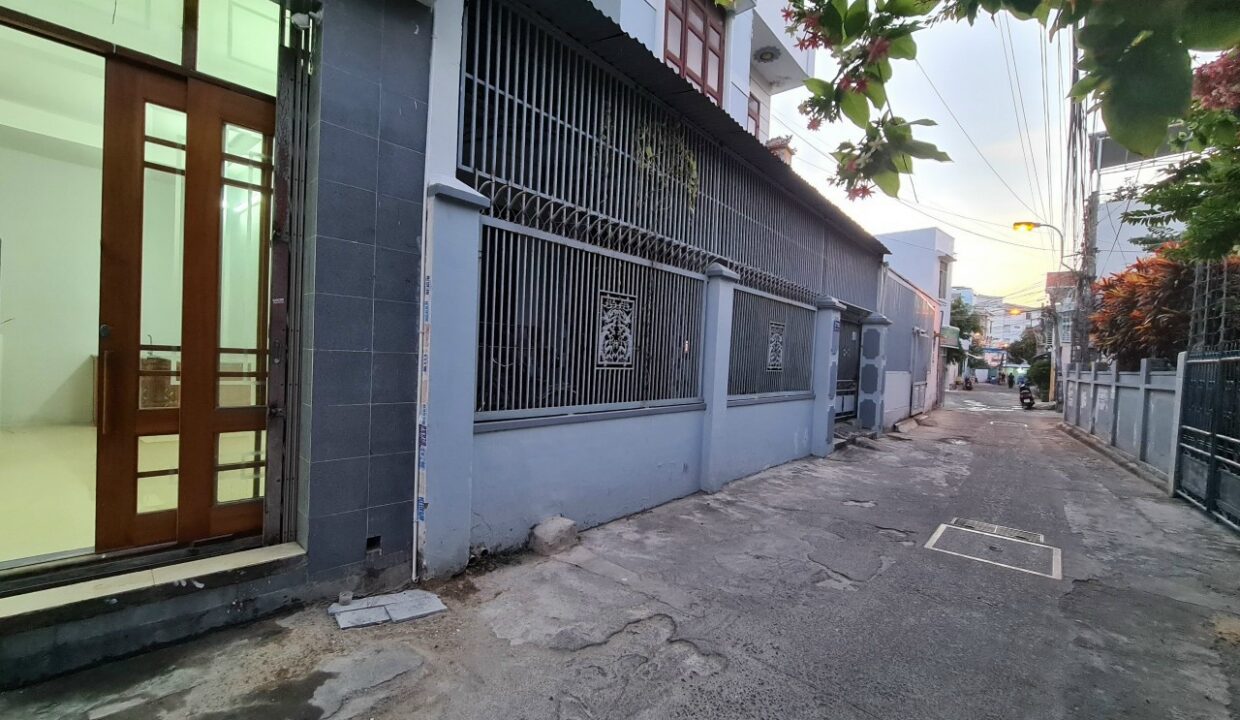 Bán nhà đường Dương Vân Nga Nha Trang