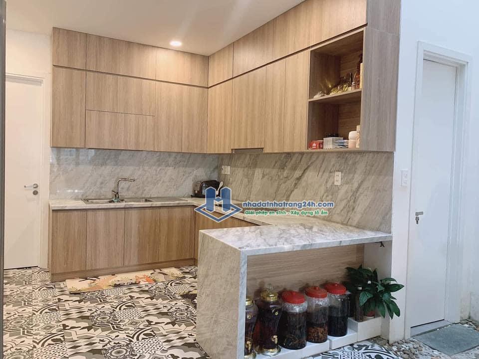 Bán nhà mặt tiền Lê Hồng Phong Nha Trang