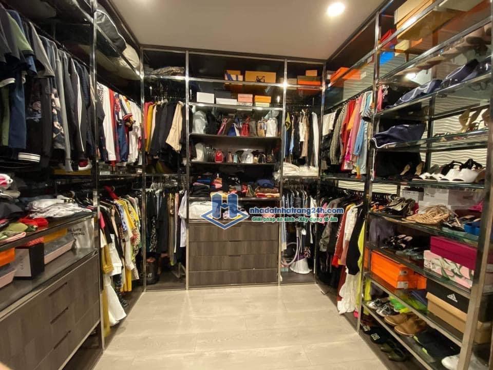 Bán nhà mặt tiền Lê Hồng Phong Nha Trang