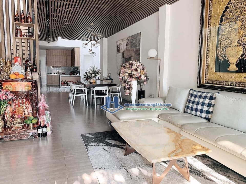 Bán nhà mặt tiền Lê Hồng Phong Nha Trang