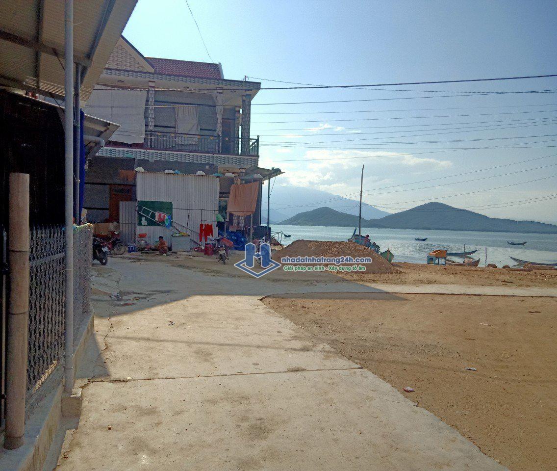 Bán đất biển Ninh Phú Ninh Hòa 172 m2 sổ đỏ có thổ cư đường ôtô
