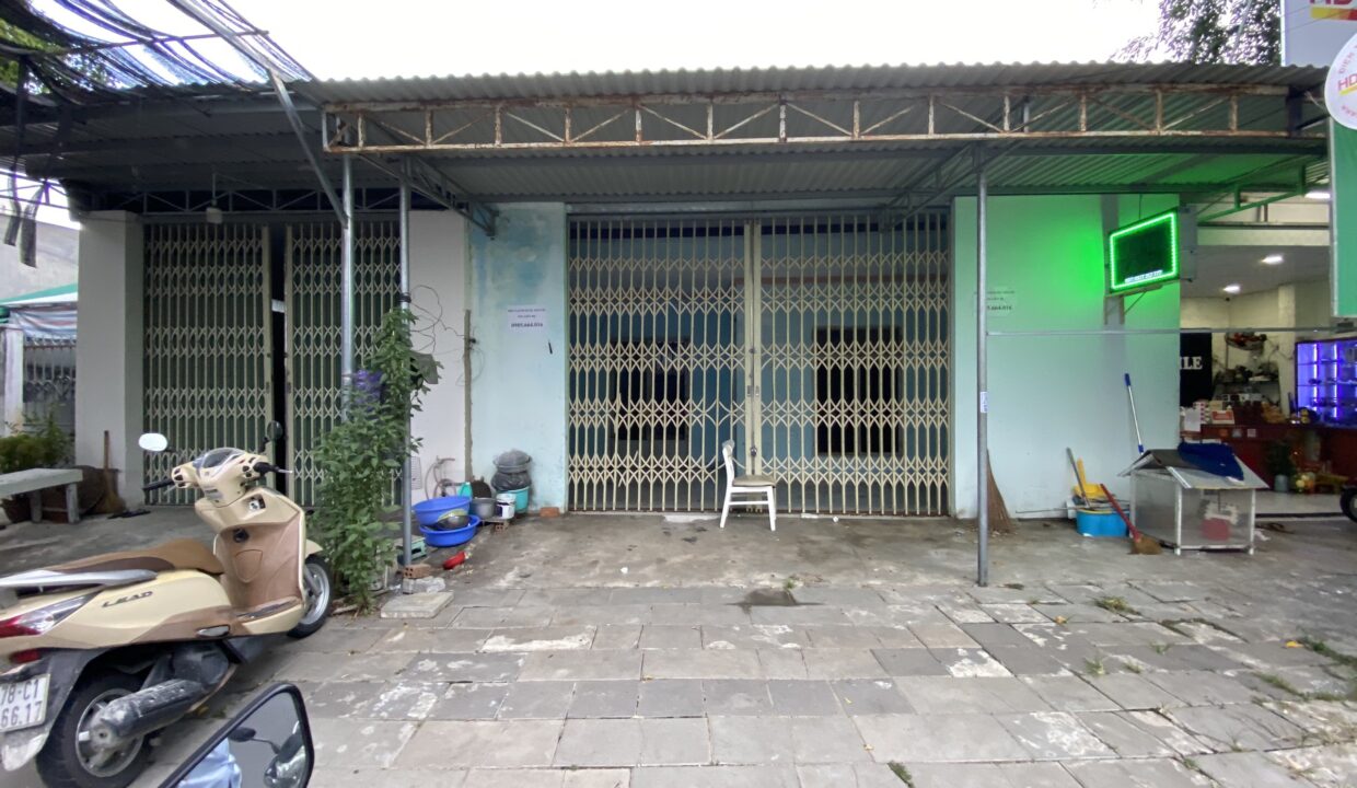 Bán nhà mặt tiền đường A6 VCN Phước Hải