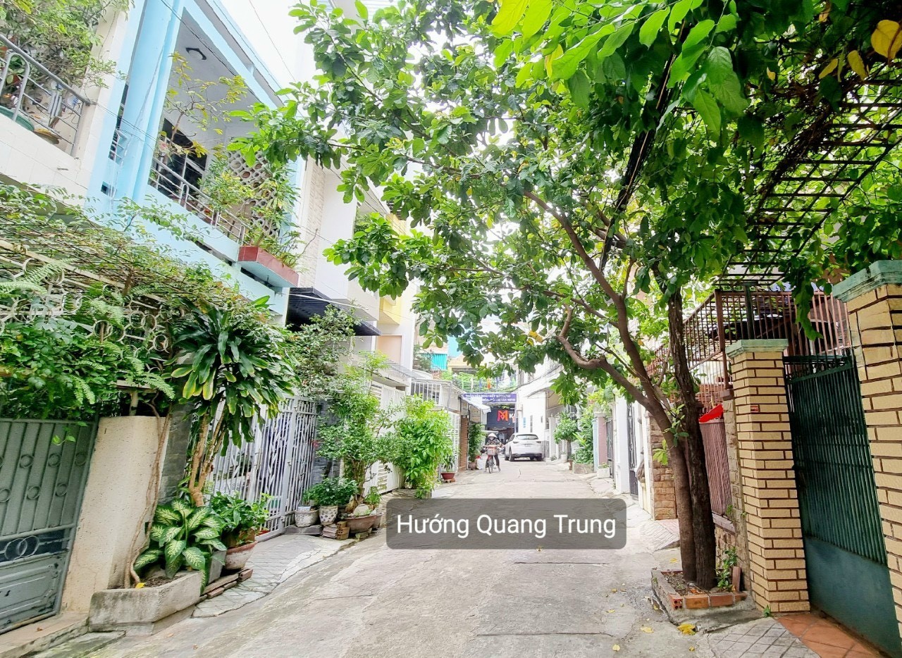 Bán nhà đường Quang Trung, P. Lộc Thọ nhà 3 tầng Dt 53m2 nở hậu